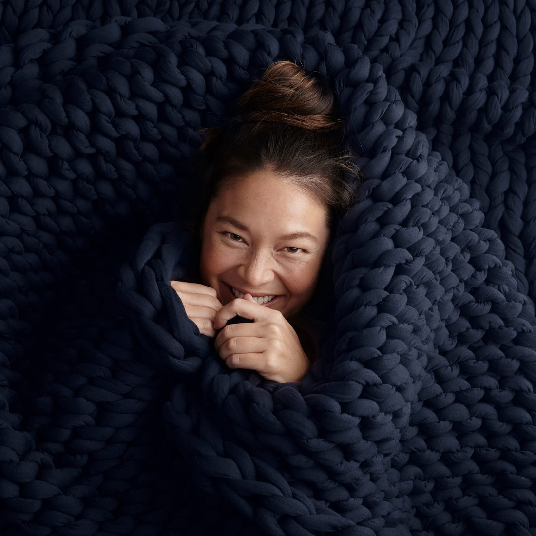 Weighted Blankets--Bearaby Cotton Hand-Knit Weighted Blankets for Adults - Chunky Knit Blanket - Sustainable, Breathable, Organic, Cooling Weighted Blanket - Machine Washable (Midnight Blue, 15 lbs, 40"x72"), TCoU Recommendations from Amazon Products